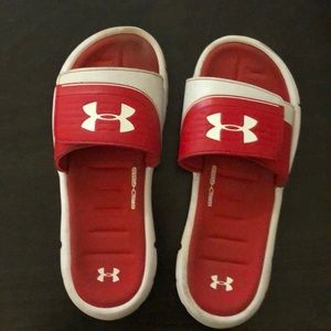 Under Armour red slides Men’s size 8